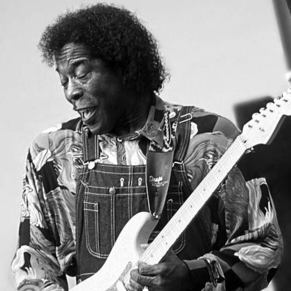 ILLUSTRATED ENCYCLOPEDIA OF GUITAR HEROES - RUSTY CUTCHIN - 448 PAGE SOFTBACK - Picture 3 of 7